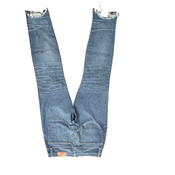 Madewell Women’s Medium Wash 10 inch High Rise Distressed size 30 - Picture 5 of 11